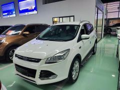 Ford Escape White 2015