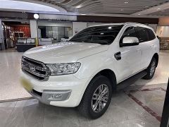 Ford Everest White 2017