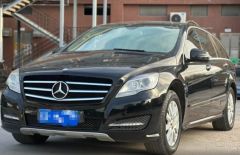 Benz R Black 2011