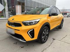 KIA Stonic‌ Yellow 2018