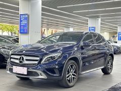 Benz GLA Blue 2015