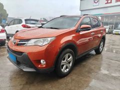 Toyota RAV4 Orange 2013