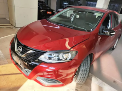 Nissan Tiida Red 2021