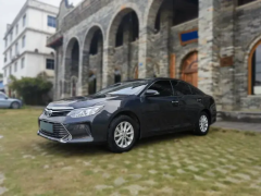Toyota Camry Black 2016