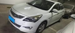 Hyundai Reina White 2014