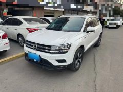 Volkswagen Tharu White 2020