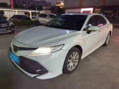 Toyota Camry White 2019