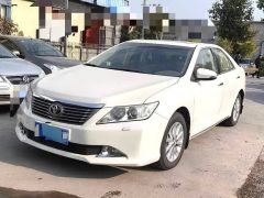 Toyota Camry White 2012