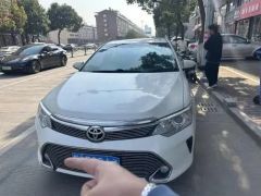 Toyota Camry White 2016