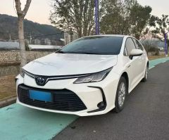 Toyota Corolla White 2022