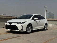 Toyota Corolla White 2021
