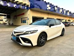 Toyota Camry White 2022