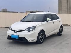 DS 6 White 2014