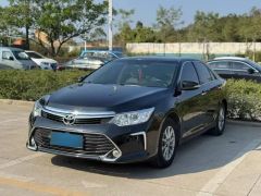 Toyota Camry White 2016