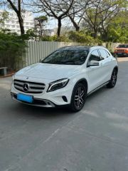 Benz GLA Class White 2017