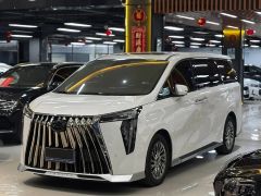 GAC Trumpchi M8 White 2023