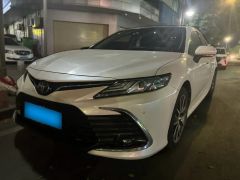 Toyota Camry White 2021