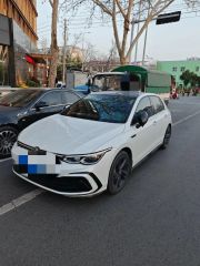 Volkswagen Golf White 2021