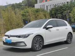Volkswagen Golf White 2021