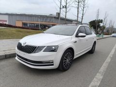 Skoda Octavia White 2019
