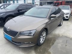 Skoda Superb Brown 2016