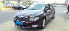 Skoda Superb Red 2009