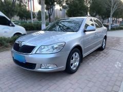 Skoda Octavia White 2013