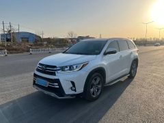 Toyota Highlander White 2021