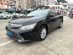 Toyota Camry Black 2016