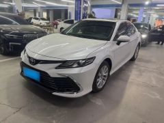 Toyota Camry White 2021