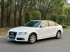 Audi Q5 White 2010