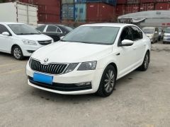 Skoda Octavia White 2018