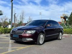 Skoda Superb Brown 2013