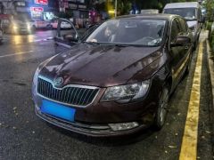Skoda Superb Red 2013