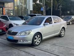 Skoda Octavia White 2010