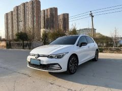 Volkswagen Golf White 2021