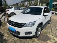 Volkswagen Tiguan White 2012
