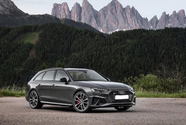 Audi S4 Chassis Analysis: Performance Engineering & quattro AWD System